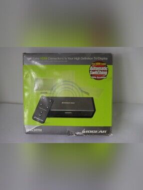 IOGEAR HDMI Automatic Switching Box with Remote - Lime Green Packaging